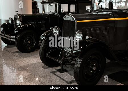 4 giugno 2019, Mosca, Russia: Vista laterale della vettura francese Delahaye 107M 1929. Classiche auto retrò degli anni '20. Foto Stock