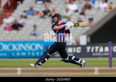 Danny Lamb del Lancashire colpisce un confine Foto Stock