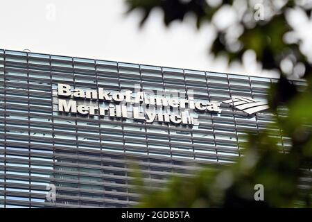 Tokyo, Giappone. 09 agosto 2021. Bank of America Merrill Lynch, tiro esterno. Credit: dpa/Alamy Live News Foto Stock