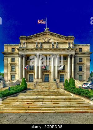 La storica Essex County Court House si trova sul triangolo di MLK, Jr. Blvd. E Springfield Avenue e Market Street nel centro di Newark, NJ, USA Foto Stock