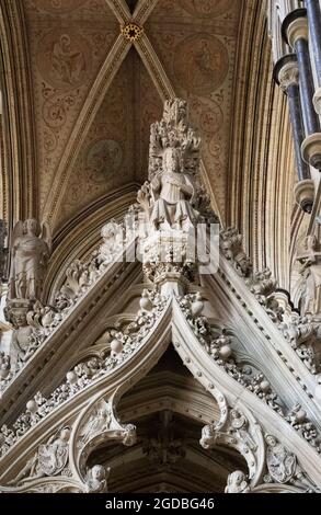 The Percy Tomb, Beverley Minster - Un baldacchino del 14 ° secolo costruito per commemorare Lady Eleanor Percy, in stile gotico decorato, Beverly, Yorkshire UK Foto Stock