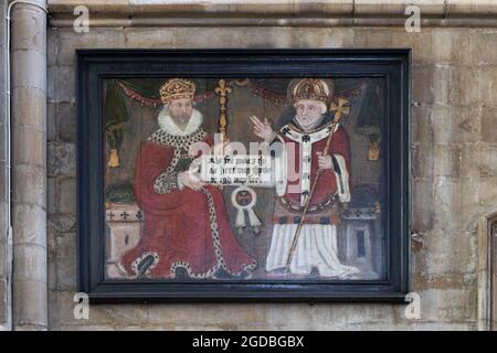 Pittura medievale; - un dipinto del 16 ° secolo di Re Athelstan e San Giovanni di Beverley; sul muro a Beverley Minster, Beverley Yorkshire Regno Unito Foto Stock