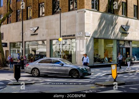 Jack Barclay, showroom vendite auto di prestigio, Londra, Regno Unito. Foto Stock