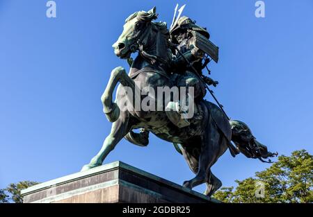 Statua di Kusunoki Masashige, venerato guerriero Samurai del 14 ° secolo Giappone. Foto Stock