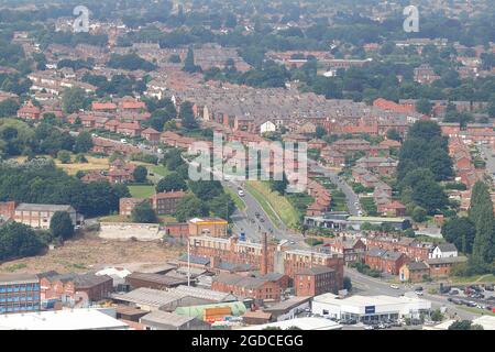 Una delle molte vedute del centro citta' di Leeds dalla cima dell'edificio piu' alto dello Yorkshire, 'Altus House' Foto Stock