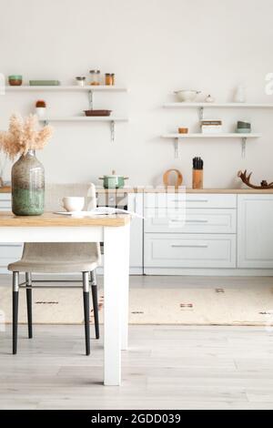 Interno della moderna cucina elegante Foto Stock