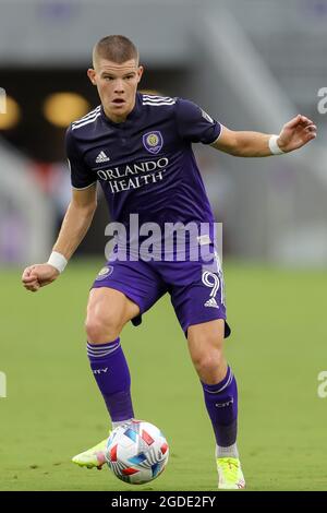 Orlando, Florida, Stati Uniti. 12 agosto 2021: Orlando City Forward CHRIS MUELLER (9) si prepara a giocare durante la partita di calcio 2021 della Coppa Orlando City contro Santos Laguna all'Exploria Stadium di Orlando, Florida, il 12 agosto 2021. (Credit Image: © Cory Knowlton/ZUMA Press Wire) Credit: ZUMA Press, Inc./Alamy Live News Foto Stock