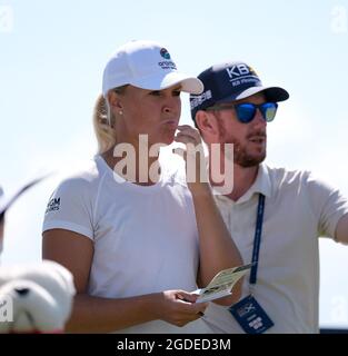 Leven, Regno Unito. 10 agosto 2021. Anna Nordqvist (Svezia) durante un turno di pratica del Trust Golf Women's Scottish Open a Dumbarnie Links, Leven, Fife, Scozia. Credit: SPP Sport Press Photo. /Alamy Live News Foto Stock