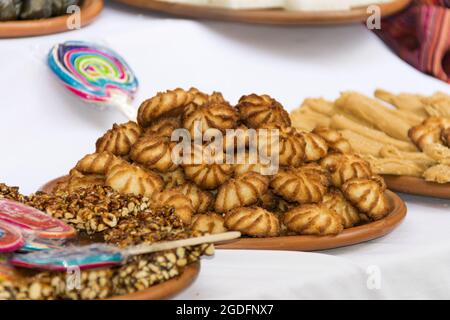 Biscotti di cocco e canillita di latte caramelle tipiche del Guatemala Foto Stock