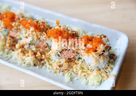 Panini al salmone con cibo giapponese Foto Stock