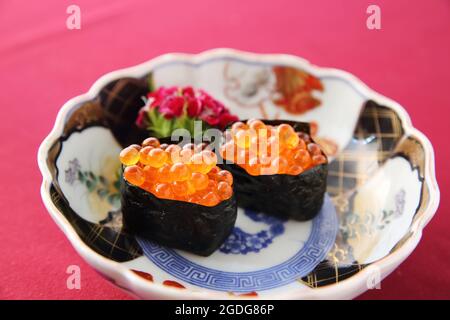 Uova di salmone Ikura Foto Stock