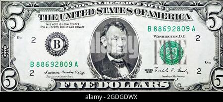 Lato opposto della serie di banconote da 5 dollari 1988 con il ritratto del presidente Abraham Lincoln, vecchia banconota da soldi americana, retro d'epoca Foto Stock