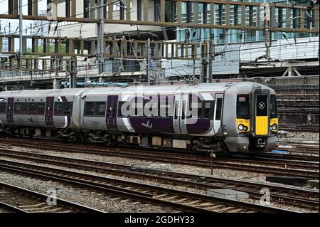 Locomotive Hitachi classe 800 alla stazione di Paddington. Foto Stock