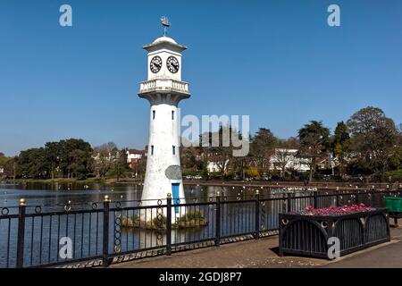 Scott della torre dell'orologio antartico memoriale, lago di Roath Park, Cardiff Regno Unito Foto Stock