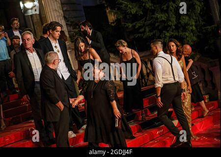 Sarajevo, Bosnia-Erzegovina. 13 Agosto 2021. Gli ospiti arrivano all'apertura del 27° Festival del Cinema di Sarajevo. (Foto di Tom Barlow-Brown/SOPA Images/Sipa USA) Credit: Sipa USA/Alamy Live News Foto Stock