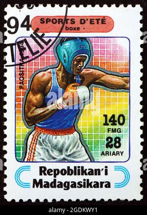 MALGASCIO - CIRCA 1994: Un francobollo stampato in Malgascio, Madagascar mostra boxe, sport, circa 1994 Foto Stock