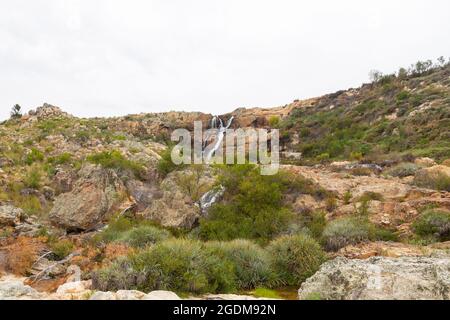 Cascata vicino a Tulbagh, presa nella riserva naturale di Waterval Foto Stock