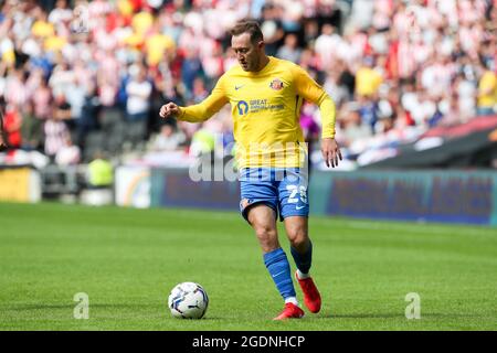 MILTON KEYNES, REGNO UNITO. 14 AGOSTO Aiden McGeady di Sunderland durante la prima metà della partita della Sky Bet League 1 tra MK Dons e Sunderland allo Stadium MK, Milton Keynes sabato 14 agosto 2021. (Credit: John Cripps | MI News) Credit: MI News & Sport /Alamy Live News Foto Stock