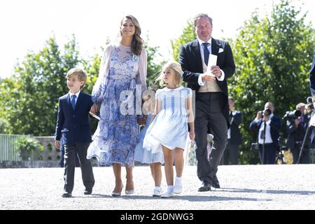 Principessa Madeleine, Christopher ONEILL, Principe Nicolas, Principessa Adrienne, Principessa Leonore frequentando il battesimo del Principe Giuliano alla Cappella del Palazzo Drottningholm fuori Stoccolma, Svezia, il 14 agosto 2021. Foto di Jari Kantola/Stella Pictures/ABACAPRESS.COM Credit: Abaca Press/Alamy Live News Foto Stock