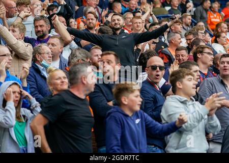 West Bromwich, Regno Unito. 25 Giugno 2021. Tifosi di Luton Town durante la partita del campionato Sky Bet tra West Bromwich Albion e Luton Town a Hawthorns, West Bromwich, Inghilterra, il 14 agosto 2021. Foto di David Horn. Credit: Prime Media Images/Alamy Live News Foto Stock