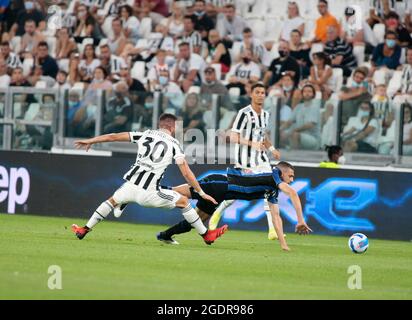 Rodrigo Bentancur (Juventus FC) e Merih Demiral (Atalanta) durante la partita di calcio pre-stagione amichevole tra Juven / LM Foto Stock