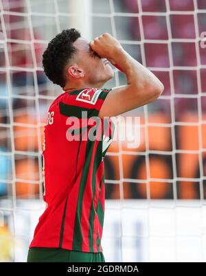 Augusta, Germania. 14 agosto 2021. Ruben Vargas di Augusta reagisce durante una partita della Bundesliga tedesca tra FC Augusta e TSG 1899 Hoffenheim ad Augusta, Germania, 14 agosto 2021. Credit: Philippe Ruiz/Xinhua/Alamy Live News Foto Stock