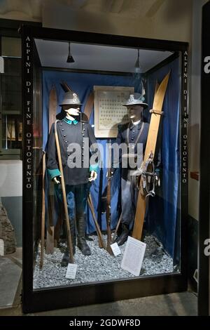 Divise delle truppe alpine, fortezza di Bramafam, Bardonecchia (to), Italia Foto Stock