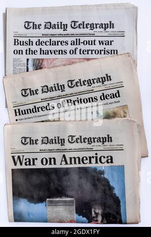 Inglese 'Daily Telegraph' titoli di prima pagina il 12/13/14 settembre - 9/11 attacco terroristico al World Trade Center, New York, USA, 11 settembre 2001. Foto Stock