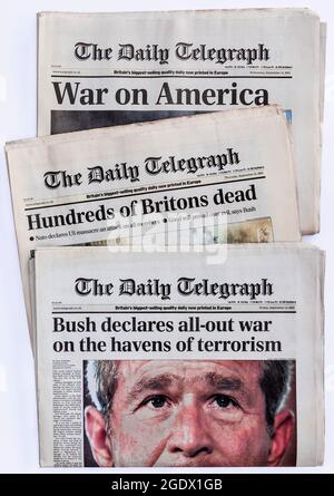 Inglese 'Daily Telegraph' titoli di prima pagina il 12/13/14 settembre - 9/11 attacco terroristico al World Trade Center, New York, USA, 11 settembre 2001. Foto Stock