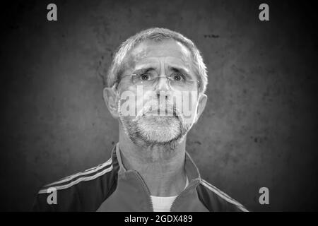 IMMAGINE FILE: 15 agosto 2021. La leggenda del calcio Gerd Mueller è morta all'età di 75 anni. La leggenda del calcio Gerd MUELLER morì all'età di 75 anni. FOTOMONTAGGIO: GERD MUELLER, GER, ex professionista del calcio, FC Bayern Monaco, ritratto, ritratto dal 05/19/2005. Credit: dpa Picture Alliance/Alamy Live News Credit: dpa Picture Alliance/Alamy Live News Foto Stock