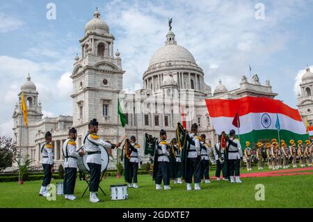 Kolkata, India. 14 agosto 2021. Azadi Ka Amrit Mahotsav festeggia a Kolkata durante la commemorazione del 75° giorno dell'Indipendenza dell'India. (Foto di Amlan Biswas/Pacific Press) Credit: Pacific Press Media Production Corp./Alamy Live News Foto Stock