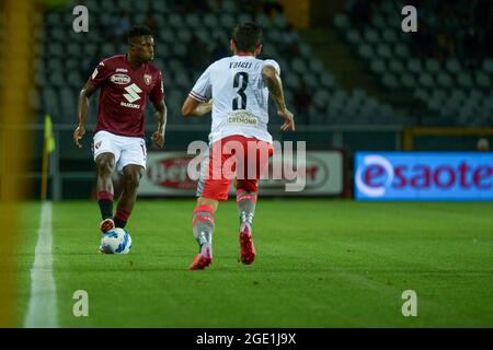 Torino, Italia. 15 agosto 2021. Wilfred Sono del Torino FC durante la Coppa Italia match tra Torino FC e US Cremonese. Torino ha vinto 4-1 dopo le penaliti (Foto di Alberto Gandolfo/Pacific Press) Credit: Pacific Press Media Production Corp./Alamy Live News Foto Stock