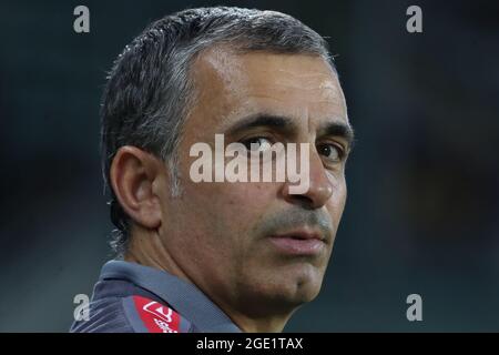 Torino, Italia, 15 agosto 2021. Fabio Pecchia allenatore capo del Cremonese statunitense durante la partita di Coppa Italia allo Stadio Grande Torino, Torino. Il credito immagine dovrebbe essere: Jonathan Moscrop / Sportimage Credit: Sportimage/Alamy Live News Foto Stock