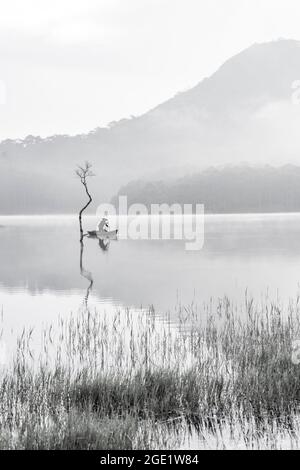 Lago Tuyen Lam di Nizza nella città di da Lat provincia di Lam Dong Vietnam meridionale Foto Stock