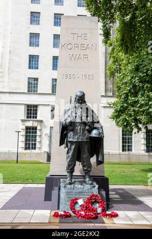 Korean War Memorial a Victoria Embankment Gardens a Londra, Inghilterra Regno Unito Foto Stock