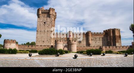 Spagnolo la Mota Medina castello alla luce del giorno Foto Stock