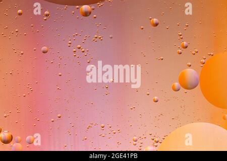 Colorato sfondo astratto con gocce d'olio Foto Stock