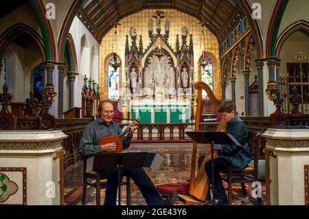 NEW YORK. La Chiesa della Trasfigurazione nel centro basso. Una East 29th Street, tra 5th Avenue e Madison Avenue. Telefono 212-684-6770. (12 Foto Stock