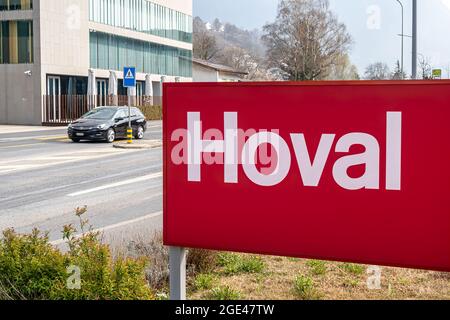 VADUZ, LIECHTENSTEIN - 28 MARZO 2020: Hoval AG è un'azienda produttrice di impianti di riscaldamento e ventilazione con sede a Vaduz, nel Principato del Liechtenstein. Foto Stock