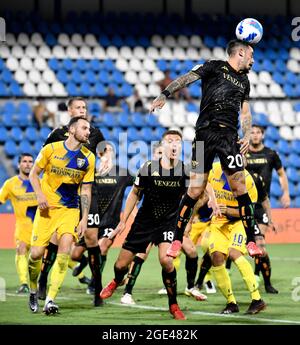 Ferrara, Italia. 15 agosto 2021. Francesco di Mariano del Venezia FC in azione durante la Coppa Italia di calcio tra Venezia FC e Frosinone Calcio allo stadio Paolo Mazza di Ferrara (Italia), 15 agosto 2021. Photo Andrea Staccioli/Insifefoto Credit: Insifefoto srl/Alamy Live News Foto Stock