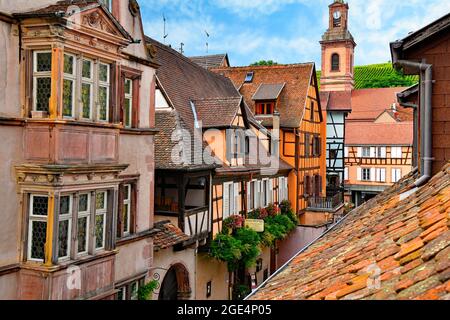 Romantica città murata Alsazia Riquewihr Foto Stock