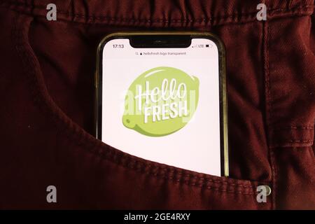 KONSKIE, POLONIA - 04 agosto 2021: Logo della società HelloFresh se visualizzato sul telefono cellulare Foto Stock