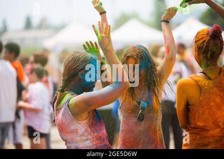 L'Holi a Santa Coloma de Gramenet Foto Stock