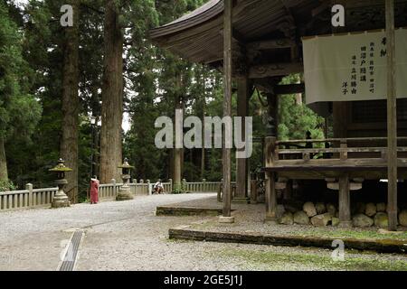 Nagano, Giappone, 2021-12-08 , Santuario inferiore di Togakushi. Foto Stock