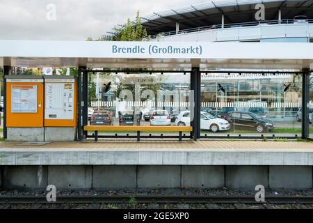 La stazione della metropolitana di Brendle (GroBmarkt), situata al piano terra, si trova a Stadtbahn. A Stoccarda, Germania. Foto Stock