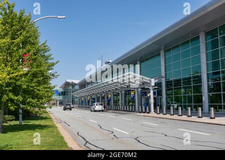 Goffs, Nuova Scozia, Canada - 13 agosto 2021: Halifax Stanfield International Airport Building Foto Stock