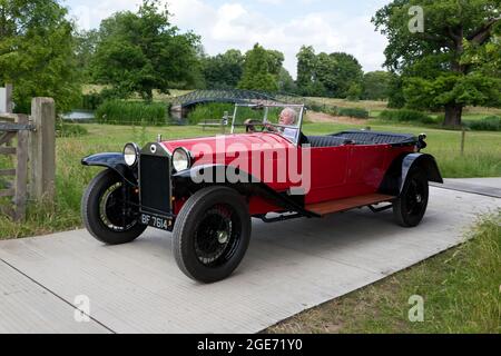 A Red, 1929 Lancia Lambda 224 Torpedo (BF 7614), presentato al London Classic Car Show 2021 Foto Stock