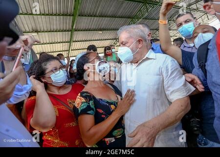 Teresina, Piaui, Brasile. 17 agosto 2021. (INT) Lula inizia la campagna nel nord-est del Brasile per correre per il presidente. 17 agosto 2021, Teresina, Piaui, Brasile: L'ex presidente Luiz Inacio Lula da Silva durante una conferenza stampa tenutasi al Colegio Centi Residencial Pedra Mole, nel quartiere di Pedra Mole, a Teresina, martedì 17. Lula visita diverse città nel nord-est del Brasile per cercare il sostegno politico per la presidenza della Repubblica. (Credit Image: © Roberta Aline/TheNEWS2 via ZUMA Press Wire) Foto Stock