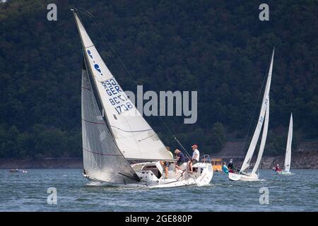 Regata di vela sull'Edersee / Germania il 2019-07-27. Foto Stock