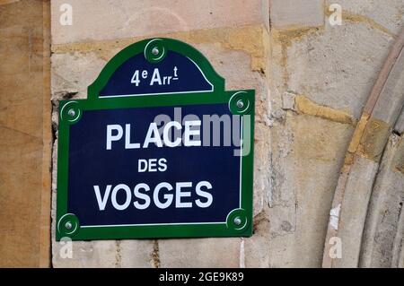 FRANCIA, PARIGI (75) 4 ° ARRONDISSEMENT, PLACE DES VOSGES Foto Stock